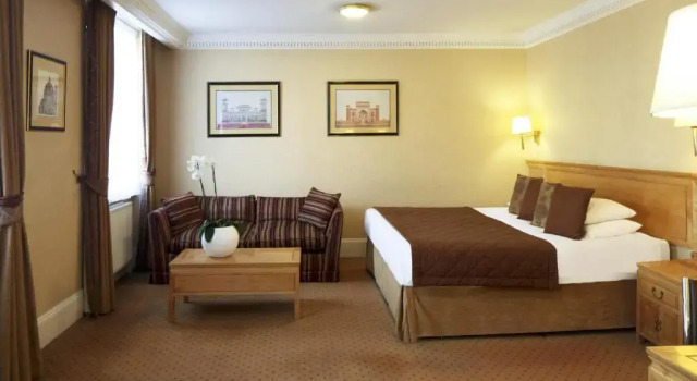 Трёхместный номер Standard Grange Buckingham Hotel