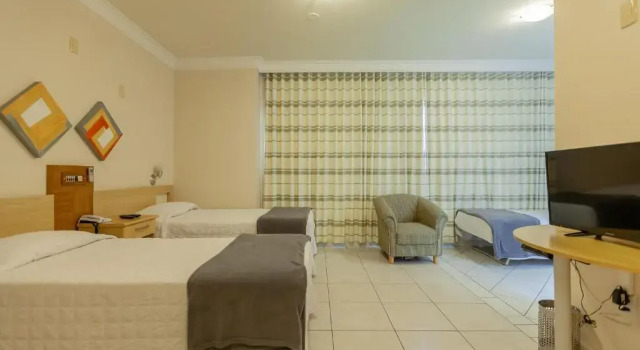 Трёхместный номер Deluxe Tri Hotel Executive Criciúma