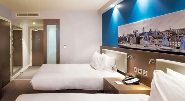 Номер Standard Hampton by Hilton Aberdeen Westhill