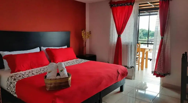 Люкс Hotel & Suites Cerro Rojo