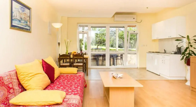 Студия Apartments Radić