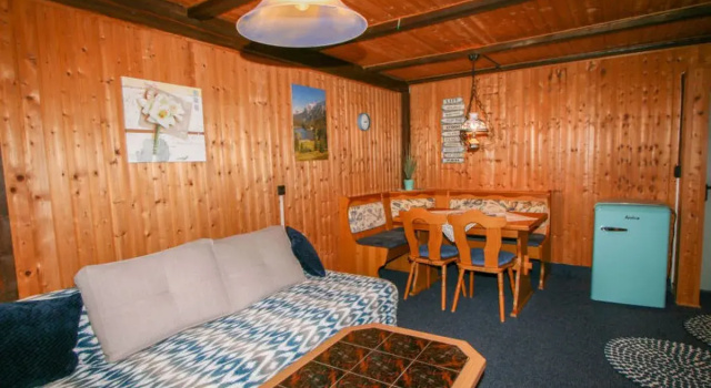 SCHöSER (SUZ217), Rezervați Hotel Hoteluri în Tirol cu parcare, Parcare