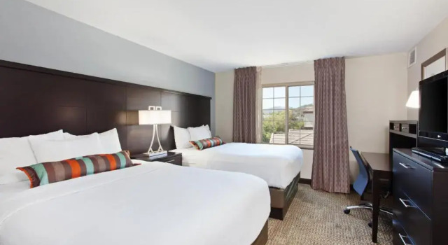 Люкс с 2 комнатами Staybridge Suites Fairfield Napa Valley Area by IHG
