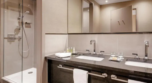 Двухместный полулюкс Hilton Munich City