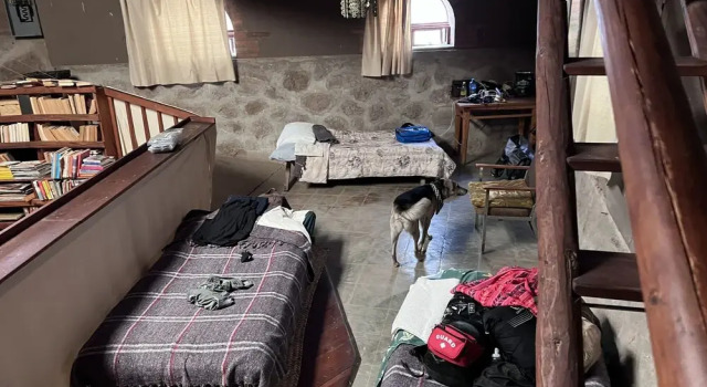 Кровать в общем номере Entre Amigos