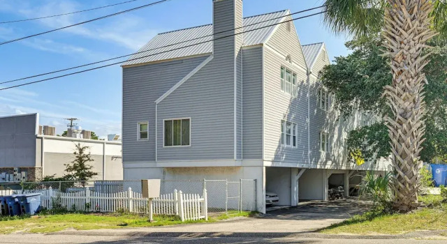 Апартаменты Steps to Sand: Walkable Condo in Myrtle Beach!