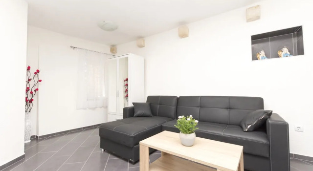 House Marko, Book Hotel Hoteller i Split Region med parkering, Parkering