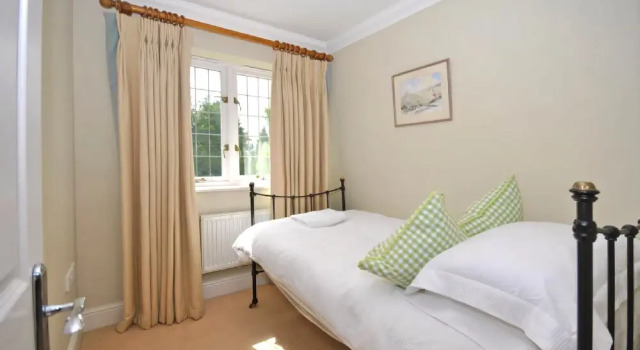 4 Chartwell Mews, Midhurst 76779, Забронировать Отель Бизнес-отели Исторического графства Суссекса, 4* 5*
