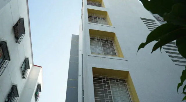 OYO 23670 Hotel Resonare Residency