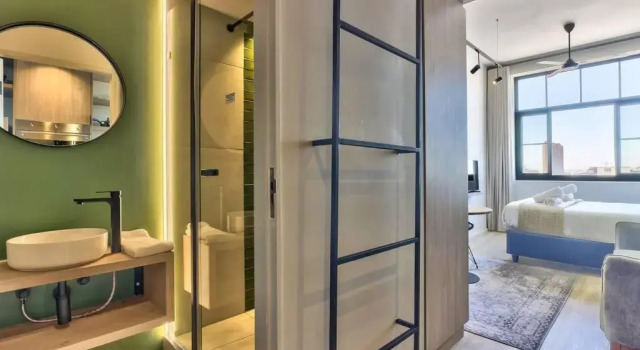 Апартаменты c 1 комнатой Upmarket East City Apartment w views