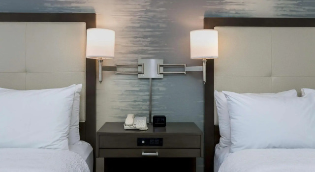 Четырёхместный номер Standard Hampton Inn & Suites San Diego-Poway