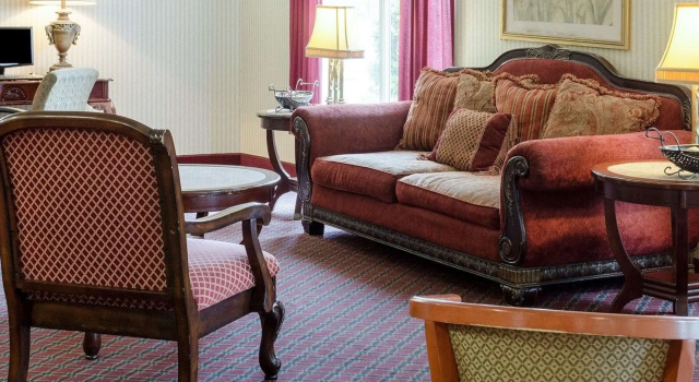 Rodeway Inn, Book Hotel Greenville Mississippi