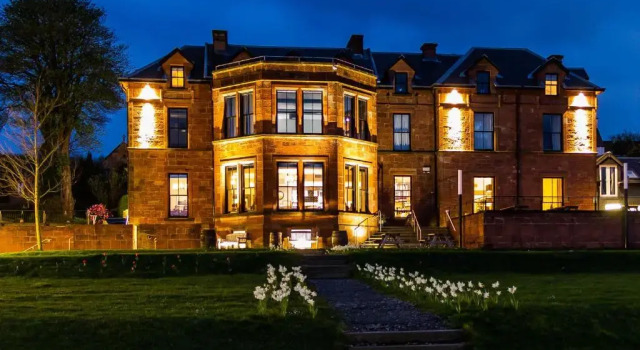 The Douglas Hotel