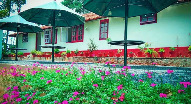 Deluxe Twin Room In British Bungalow, Забронировать Отель Отели Колагаппара 3 звезды, 3*