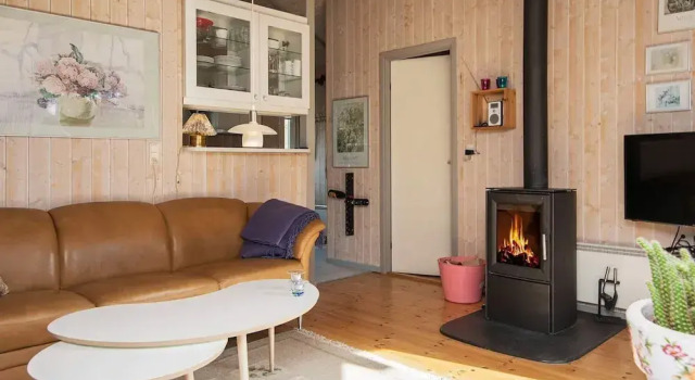 Коттедж 4 person holiday home in Oksbøl-By Traum