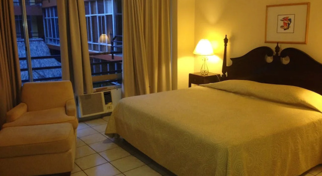 Полулюкс Gran Hotel Paris