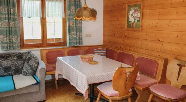 Ferienwohnungen Herlinde, Rezervovat Hotel Hotely v Tyrolsko s parkováním, Parkování