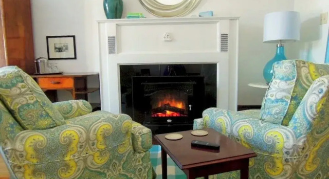 Chantry Breezes Bed & Breakfast, Varaa Hotelli Saugeen Shores Ontario
