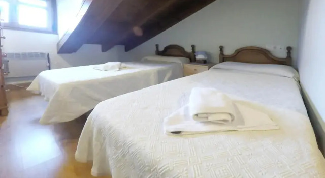 Apartment With 2 Bedrooms in Llanes, With Wonderful Mountain View, Fur, Prenota Appartamento Hotel a Asturie con parcheggio, Parcheggio