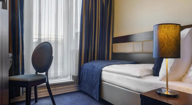 Одноместный номер Economy Hotel Continental Hamburg Hauptbahnhof
