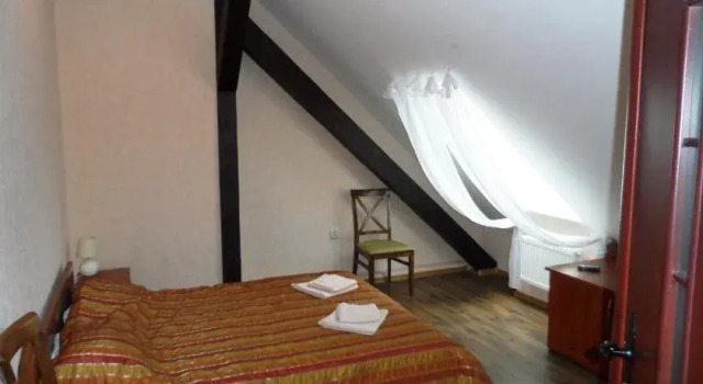 Guest House Ostermaer, Book Pension Hoteller i Kaliningrad oblast med parkering, Parkering