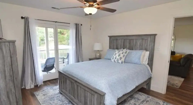Newly Updated in a Private Cove, With Firepit, Flat Lawn, Dock, Boat Slip & Kayaks in Osage Beach