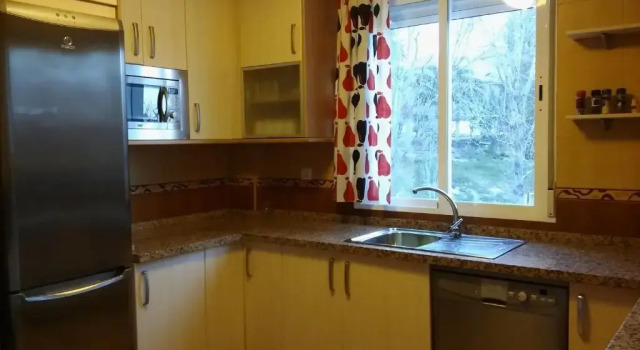 Casa Rural San Gines, Забронировать Отель Сабиоте Хаэн, рядом с Замок Сабиоте