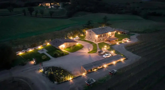 Paradiso Di Cacuci - Traditional Tuscan Vineyard & Villa, Забронировать Вилла Виллы Валь д’Орча, Вилла