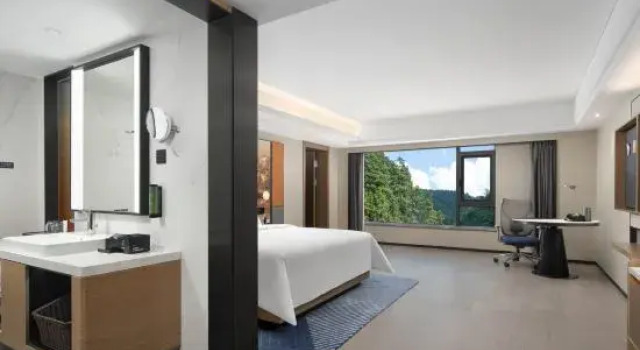 Люкс Hampton by Hilton Huangshan Scenic Area South Gate