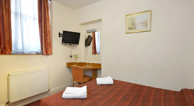 Berkeley Court Hotel