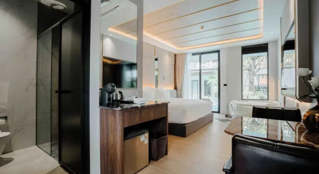 Номер Standard с балконом Richmann Resort Hotel Hatyai