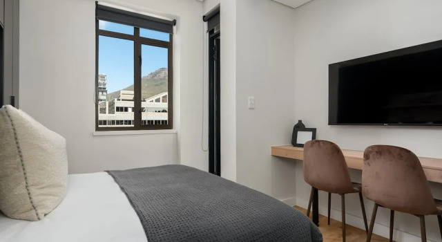Студия Superior с балконом The Carrington Aparthotel by Totalstay