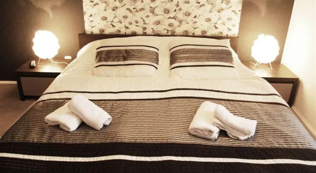 Hotel Black & White, Boek Hotel Hotels in Klein-Polen met parkeren, Parkeren