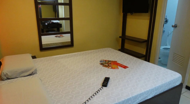 Двухместный номер Deluxe Hotel Sogo Buendia