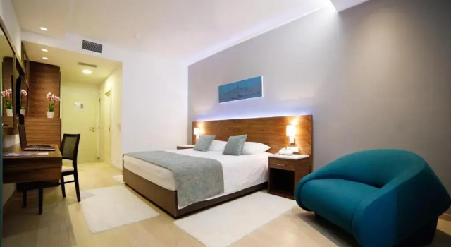 Двухместный номер Comfort с балконом и с видом на сад Hotel Korsal