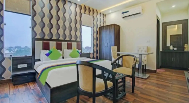 Номер Deluxe Hotel Taj Venture Near Taj Mahal Agra