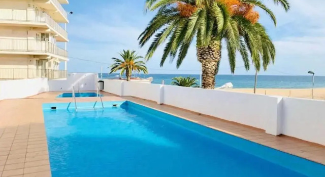 Студия Investingspain Studio Beach Paradise Front sea Views on the Beach