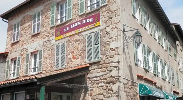 Le Lion dOr, Prenota Hotel Hotel a Alvernia con parcheggio, Parcheggio