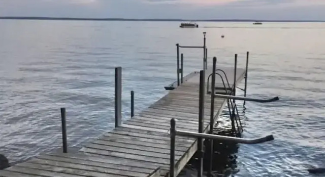 Вилла Dockside Retreat Limit 14 5 Bedroom Home