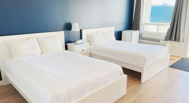 Номер Standard Riverside Inn