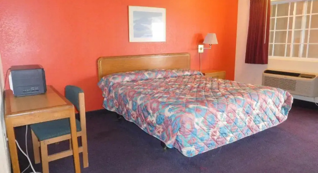 Четырёхместный номер Standard Holiday Motel Lordsburg I-10