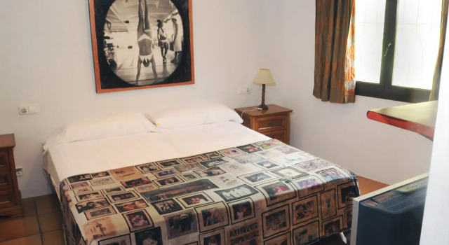 Pikes Ibiza, Book Hostel Hostels in Islas Baleares, Hostel
