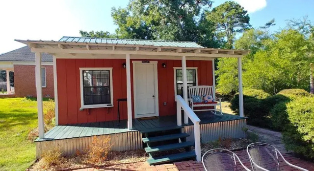 3 Sisters Cottages, Book Hotel Jefferson Texas