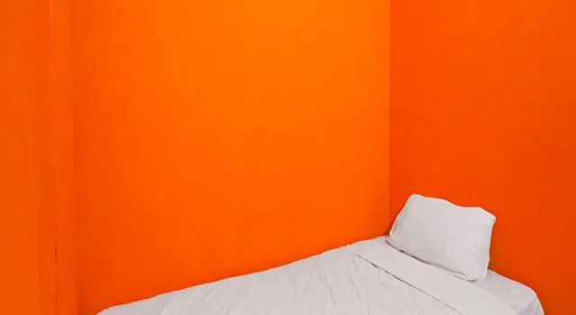 Номер Standard SPOT ON 92569 Anto Homestay SyariahNearPelabuhan Feri Harbor Bay