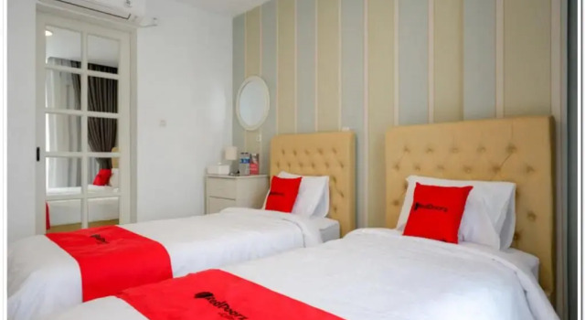 RedDoorz Plus @ Madukoro Raya Semarang