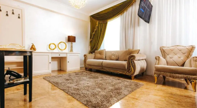 Полулюкс Hotel Evianne Boutique