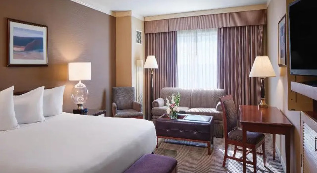 Run of House Harrahs Metropolis Hotel & Casino - A Caesars Rewards Destination