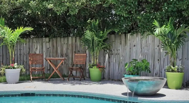 Tropical Beach Bungalow With Private Heated Pool, Забронировать Отель Джексонвилл-Бич Jacksonville Coast, рядом с Times Square Plaza