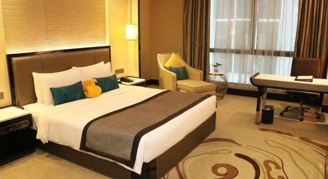 Двухместный номер Deluxe Pacific Regency Hotel Suites