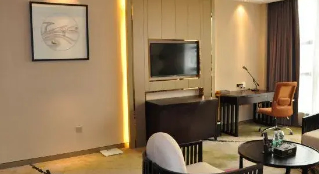 Люкс Business Huangzhou International Hotel